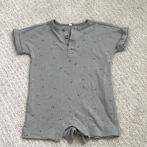 Quincy Mae Constellation Short Romper 12-18m